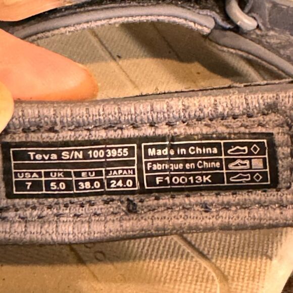 Teva sandal Size 7‎ - Picture 9 of 10